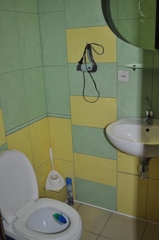 Apartment On Oleksandra Polia Avenue 110 Dnipro Extérieur photo